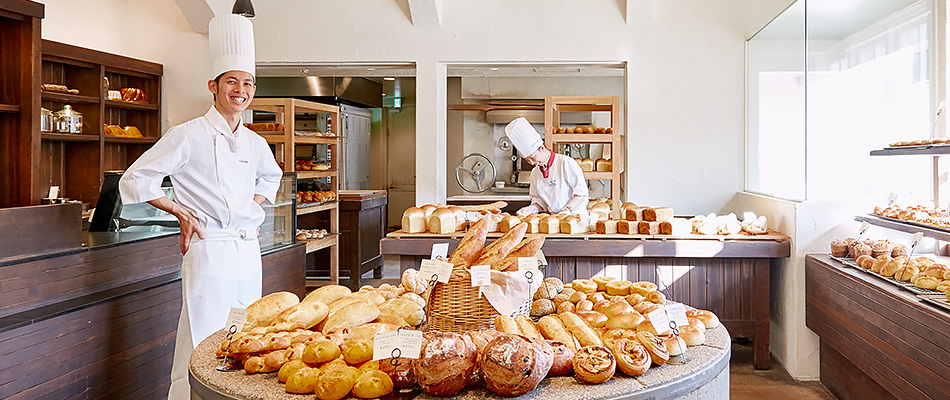 ブリル タン ハリエ ジュ クラブ ラコリーナ近江八幡で行列のできるパン屋「ジュブリルタン」の独創的なパンたち！